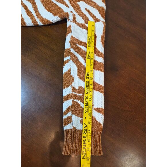 Womens Mink Pink Animal Print Sweater Size XS - Picture 7 of 7